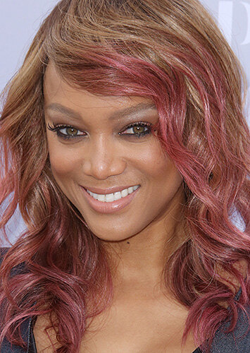 Музей восковых фигур: 10 звезд, которых мы не&nbsp;узнаем без&nbsp;макияжа