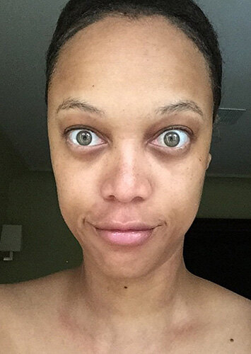 Музей восковых фигур: 10 звезд, которых мы не&nbsp;узнаем без&nbsp;макияжа