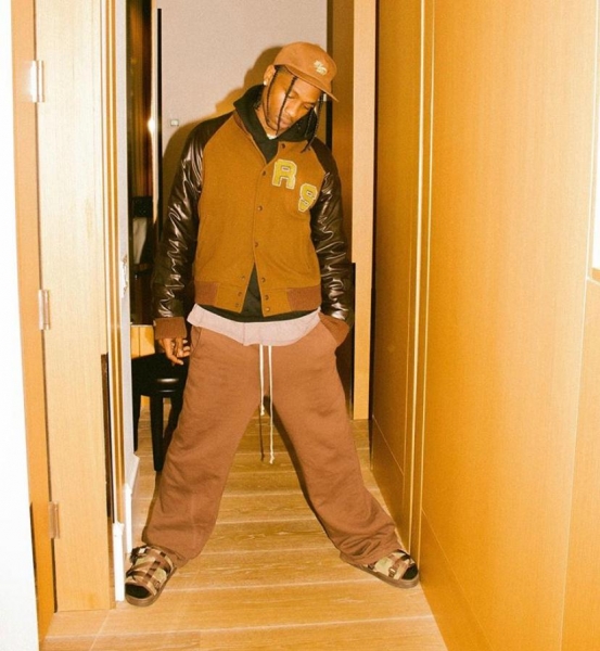 На примере красавцев Голливуда: как одеть своего парня после карантина