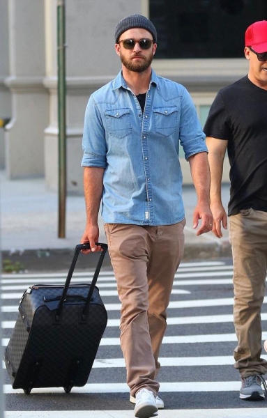 На примере красавцев Голливуда: как одеть своего парня после карантина