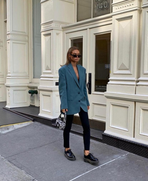 На примере звёзд стритстайла: как одеваться в офис летом