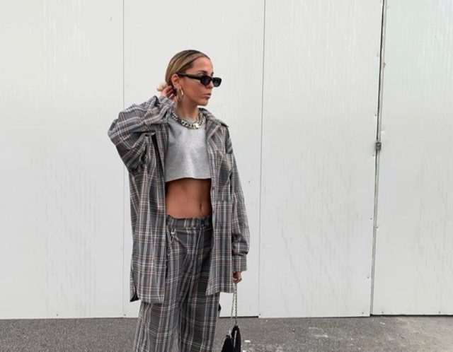 На примере звёзд стритстайла: как одеваться в офис летом