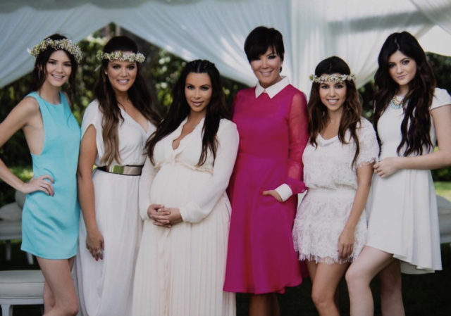 На прогулке и в социальных сетях: самые трогательные фотографии звезд с детьми 