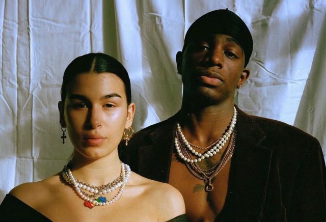 «Надо себе напоминать, что все получится»: дочка Ивана Урганта поделилась новыми фото с бойфрендом и рассказала о планах на будущее