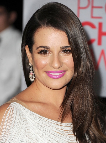 Не надо так! 8 образов, когда яркая помада все портит, — учимся на ошибках звезд