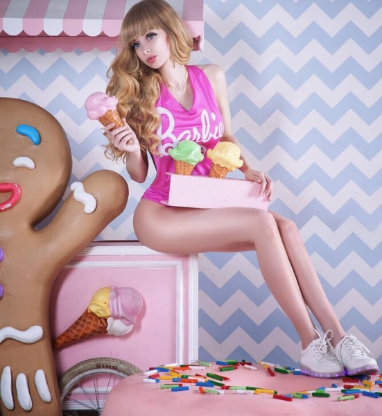 Не наигрались: Лукьянова и другие девушки, превратившие себя в «живых кукол»