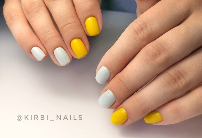 Неоновые ногти: 30 идей модного летнего маникюра