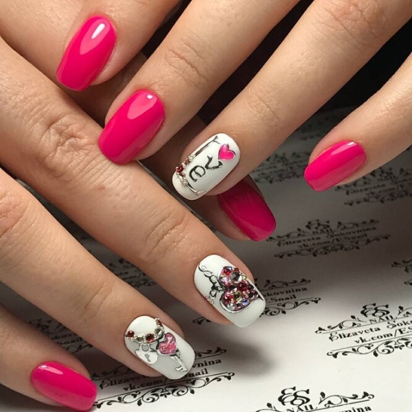 Неоновые ногти: 30 идей модного летнего маникюра