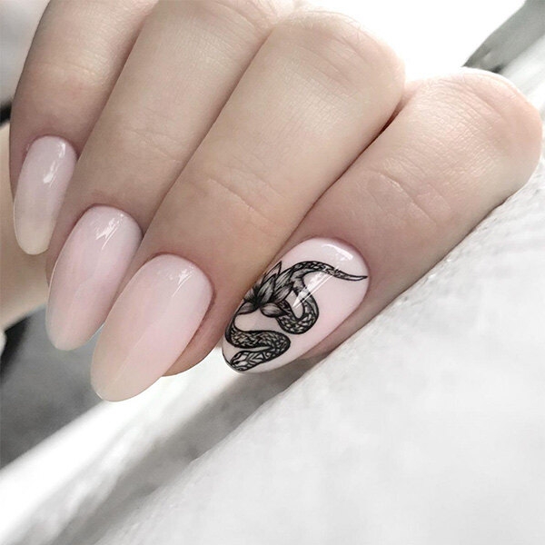 Непошлый маникюр с дизайном: 30 идей, которые стоит повторить