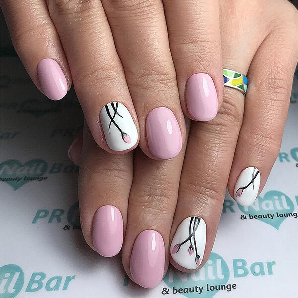 Непошлый маникюр с дизайном: 30 идей, которые стоит повторить