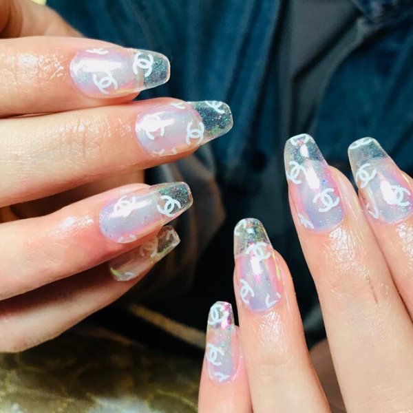 Ногти-пуанты: 15 безумных нейл-дизайнов с модной формой