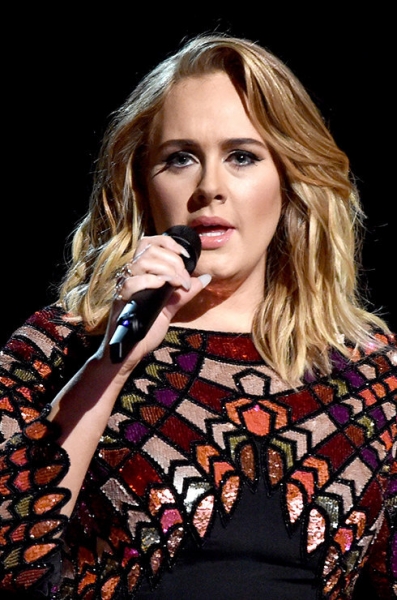 «Новое» лицо: как изменились певицы к концу своей музыкальной карьеры