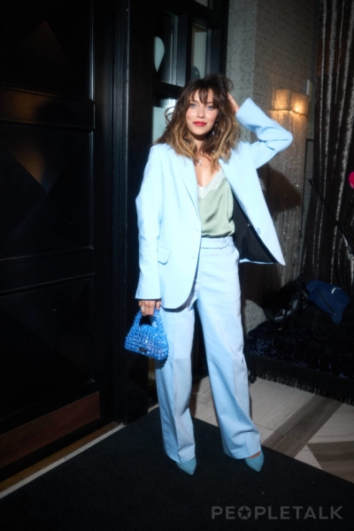 Новый имидж Натальи Водяновой: топ звезд, которым чёлка к лицу