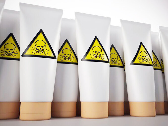 О чем молчат этикетки: опасные ингредиенты в&nbsp;косметике