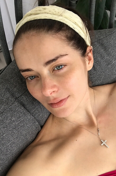 Обмани меня: Лопес, Асмус и&nbsp;другие звезды, которые выглядят моложе без&nbsp;макияжа