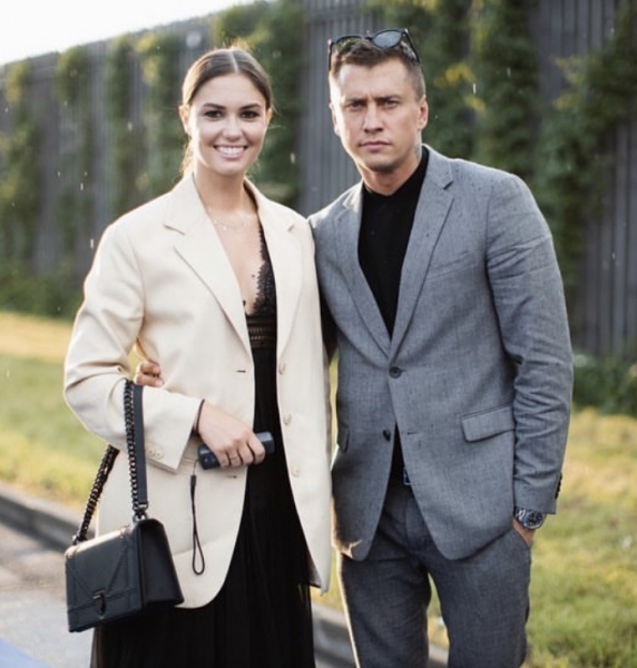 Официально: Агата Муцениеце подала на развод с Павлом Прилучным