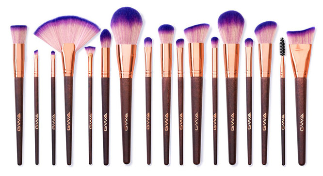 Она тебе не нужна: бесполезная косметика, на которую не стоит тратить деньги