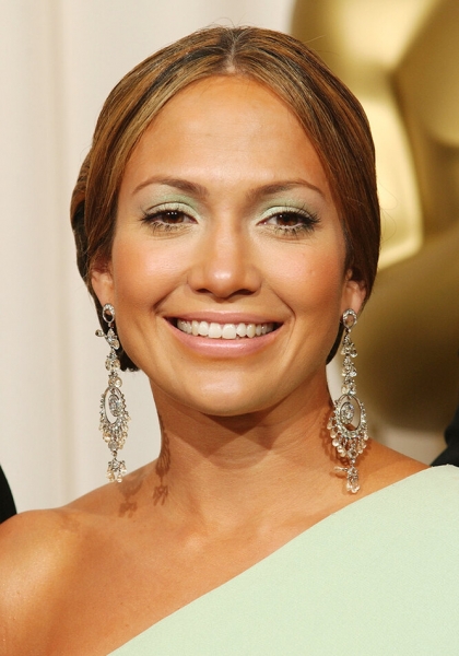 От девчонки из&nbsp;Бронкса до&nbsp;иконы стиля: бьюти-эволюция Джей Ло