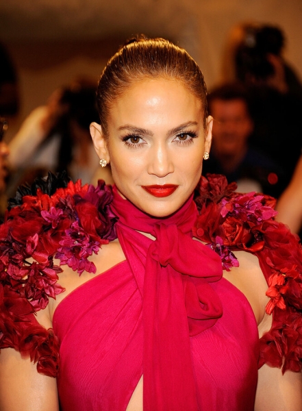 От девчонки из&nbsp;Бронкса до&nbsp;иконы стиля: бьюти-эволюция Джей Ло