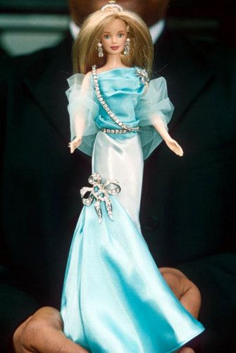 От куртки Майкла Джексона до пони: самые дорогие подарки звездных детей