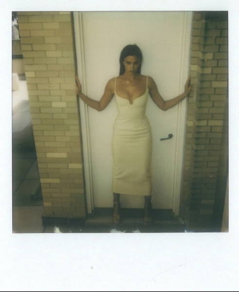 Откровенно: новые фото Ирины Шейк 