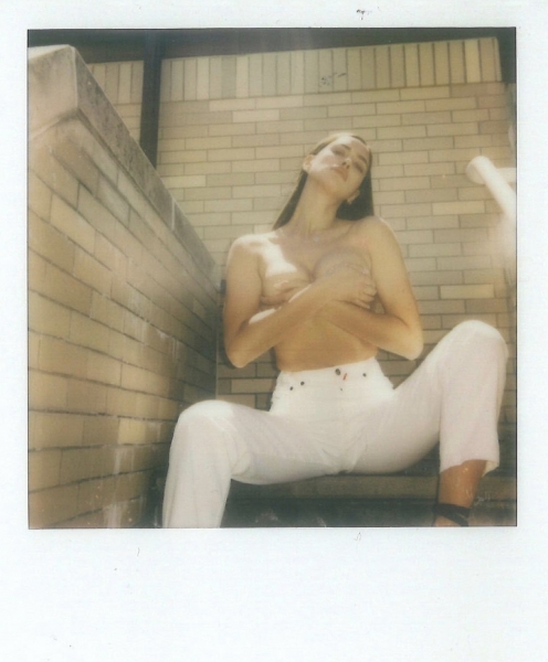 Откровенно: новые фото Ирины Шейк 