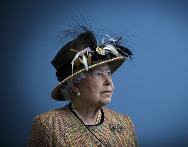 Первый официальный выход Елизаветы II после смерти принца Филиппа