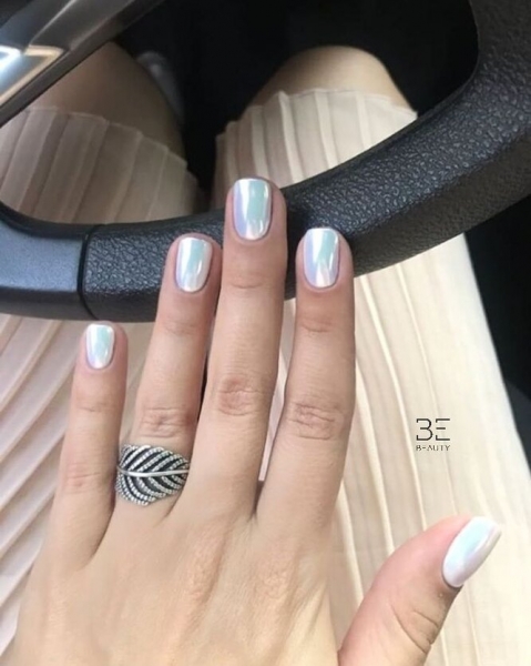 Покажи своему мастеру: 30 идей модного маникюра для коротких ногтей