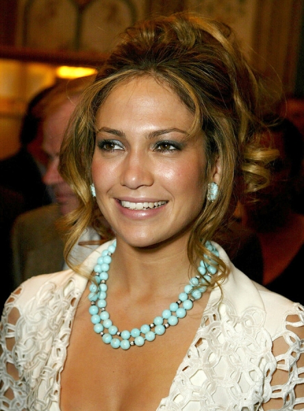 Провалы и&nbsp;удачи: бьюти-эволюция Дженнифер Лопес