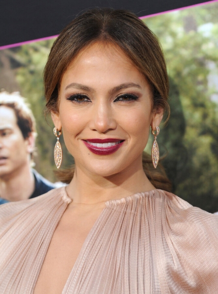 Провалы и&nbsp;удачи: бьюти-эволюция Дженнифер Лопес