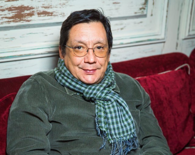 Редкое фото: Егор Кончаловский поделился снимком с супругой и сыном