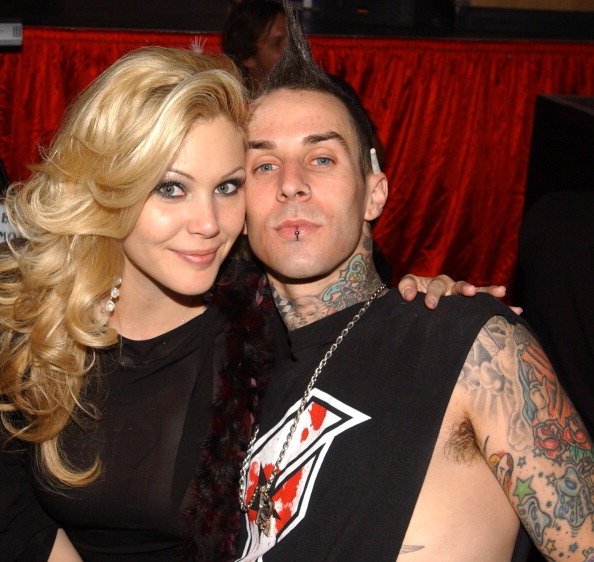 Роман с парнем сестры? Ким Кардашьян прокомментировала слухи об отношениях с Трэвисом Баркером