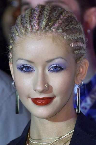 Самые нелепые выходы Джоли, Лопес и&nbsp;других звезд с&nbsp;голубыми тенями