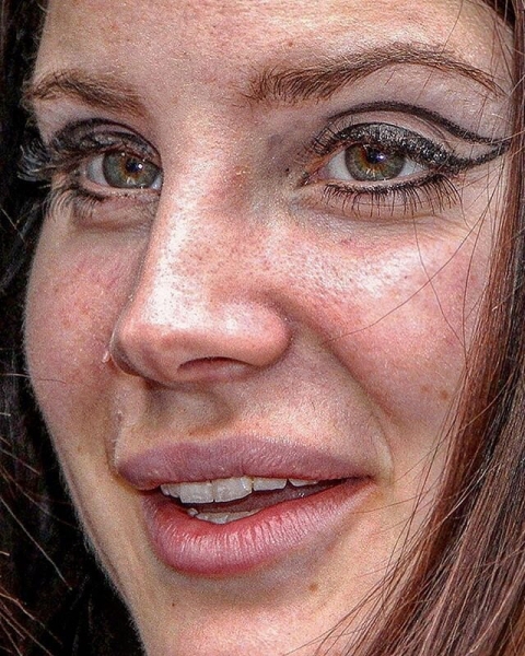 Самый неудачный макияж звезд: 15 фото вблизи — разбираем ошибки