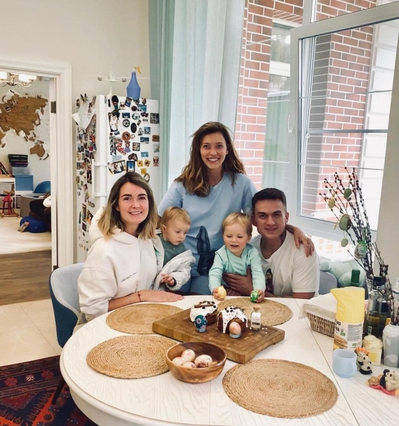 Светлый праздник: как отметили Пасху российские звезды