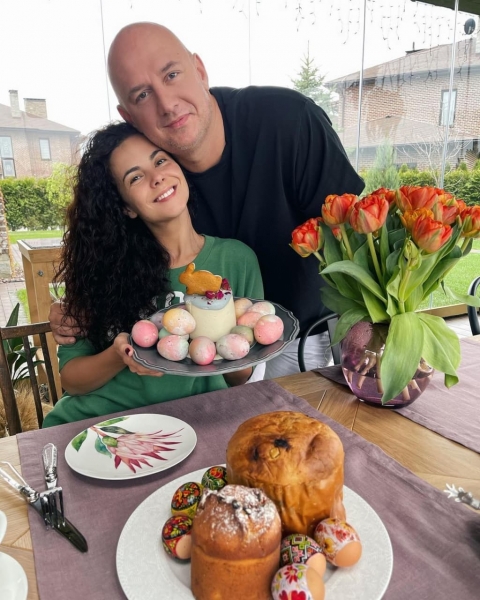 Светлый праздник: как отметили Пасху российские звезды