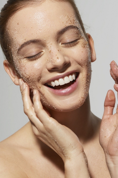 Своими руками: 10 эффективных скрабов, которые ты можешь сделать сама