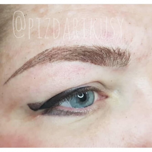 Такое делают? 33 неудачных варианта татуажа, которые точно не стоит повторять