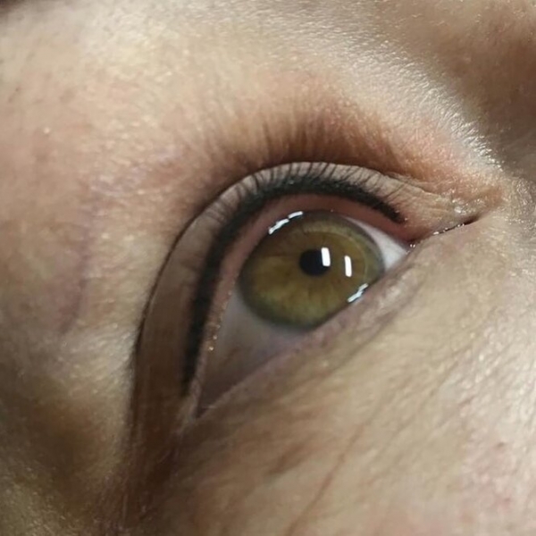 Такое делают? 33 неудачных варианта татуажа, которые точно не стоит повторять