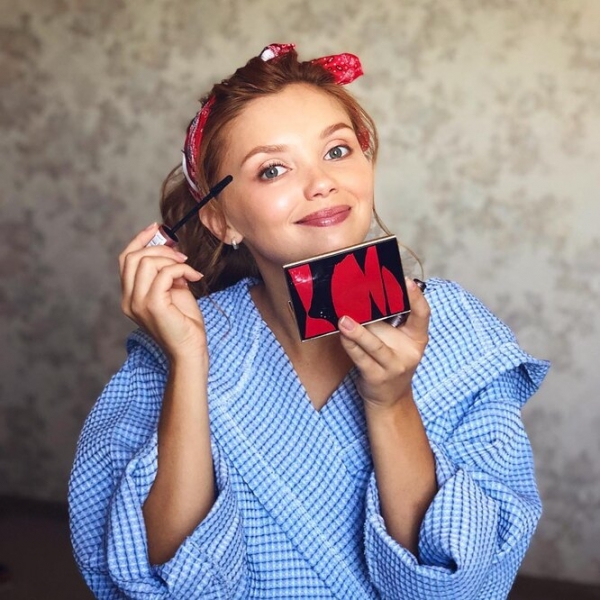 Тебе опять 17 лет: русские знаменитости, которые выглядят как подростки