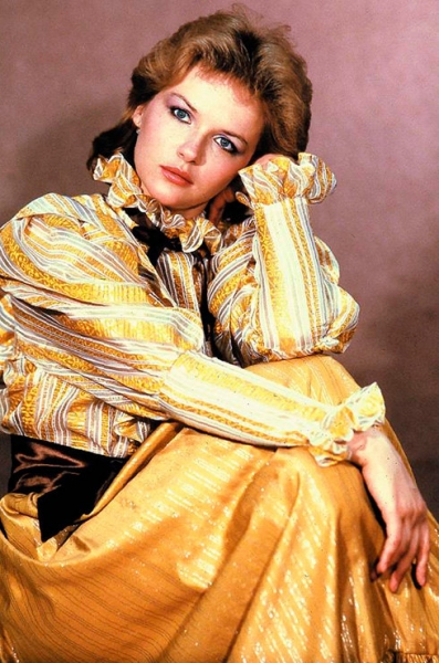 Тогда и сейчас: как изменились актрисы, ставшие секс-символами эпохи перестройки