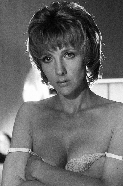 Тогда и сейчас: как изменились актрисы, ставшие секс-символами эпохи перестройки