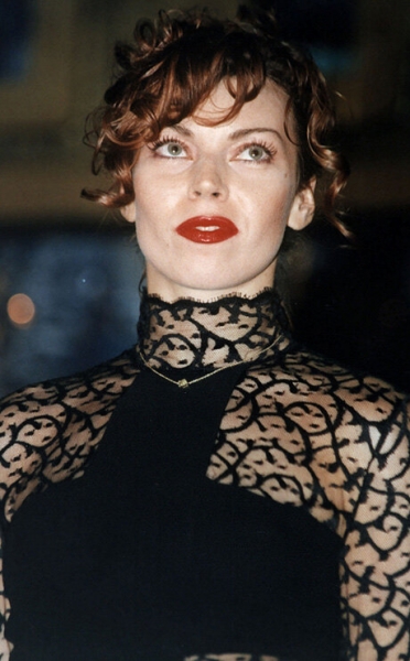 Тогда и сейчас: как выглядят сегодня культовые певицы 90-х