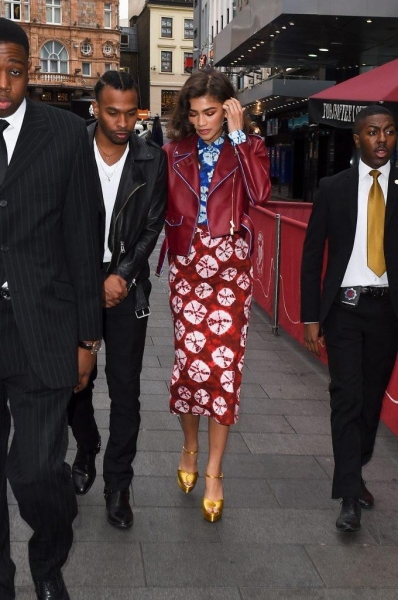 Топ стильных выходов Зендаи