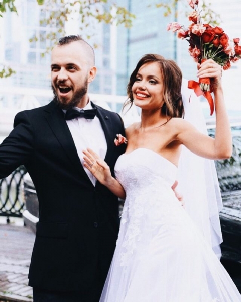 «У меня было три кредита и долг с шестью нулями»: ST рассказал о финансовых проблемах в отношениях с Ассоль