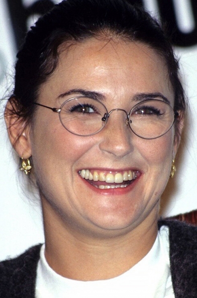 Улыбка на&nbsp;миллион: сколько заплатили звезды за&nbsp;свои идеальные зубы