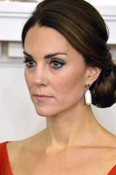 Уже не&nbsp;модно: 8 звездных трендов в&nbsp;макияже, которые стоит оставить в&nbsp;прошлом