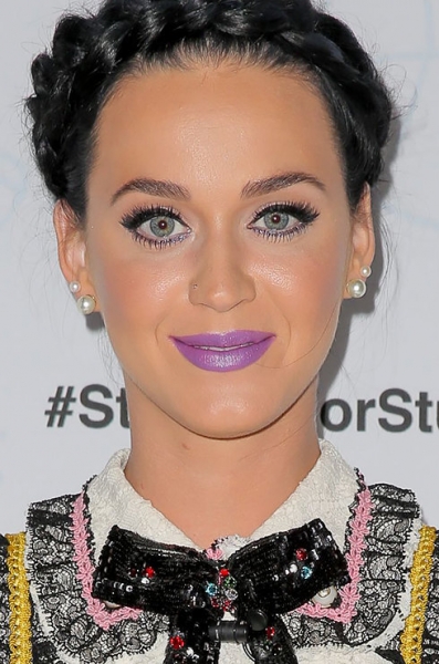 Уже не&nbsp;модно: 8 звездных трендов в&nbsp;макияже, которые стоит оставить в&nbsp;прошлом