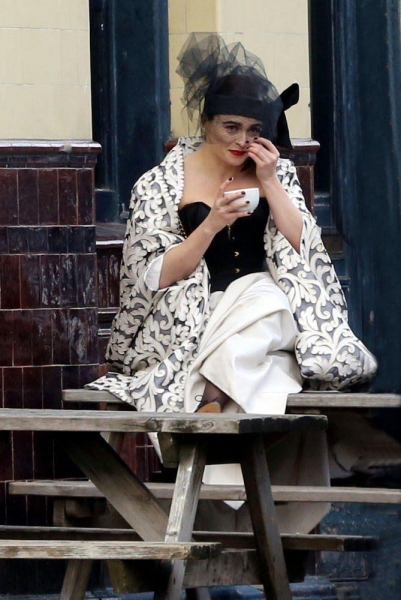 В день рождения Хелены Бонэм Картер: самые безумные выходы актрисы