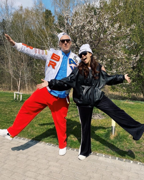 В годовщину свадьбы Потапа и Насти Каменских: звездные пары, которые познакомились на работе 